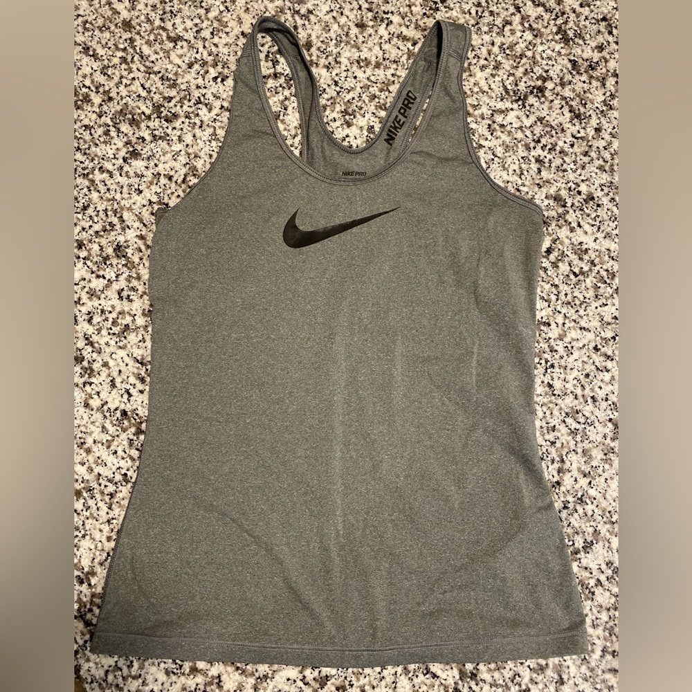 Nike pro